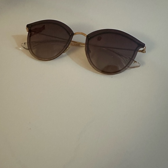 KREWE Nellie Style Gold and Brown Sunglasses - Picture 4 of 16